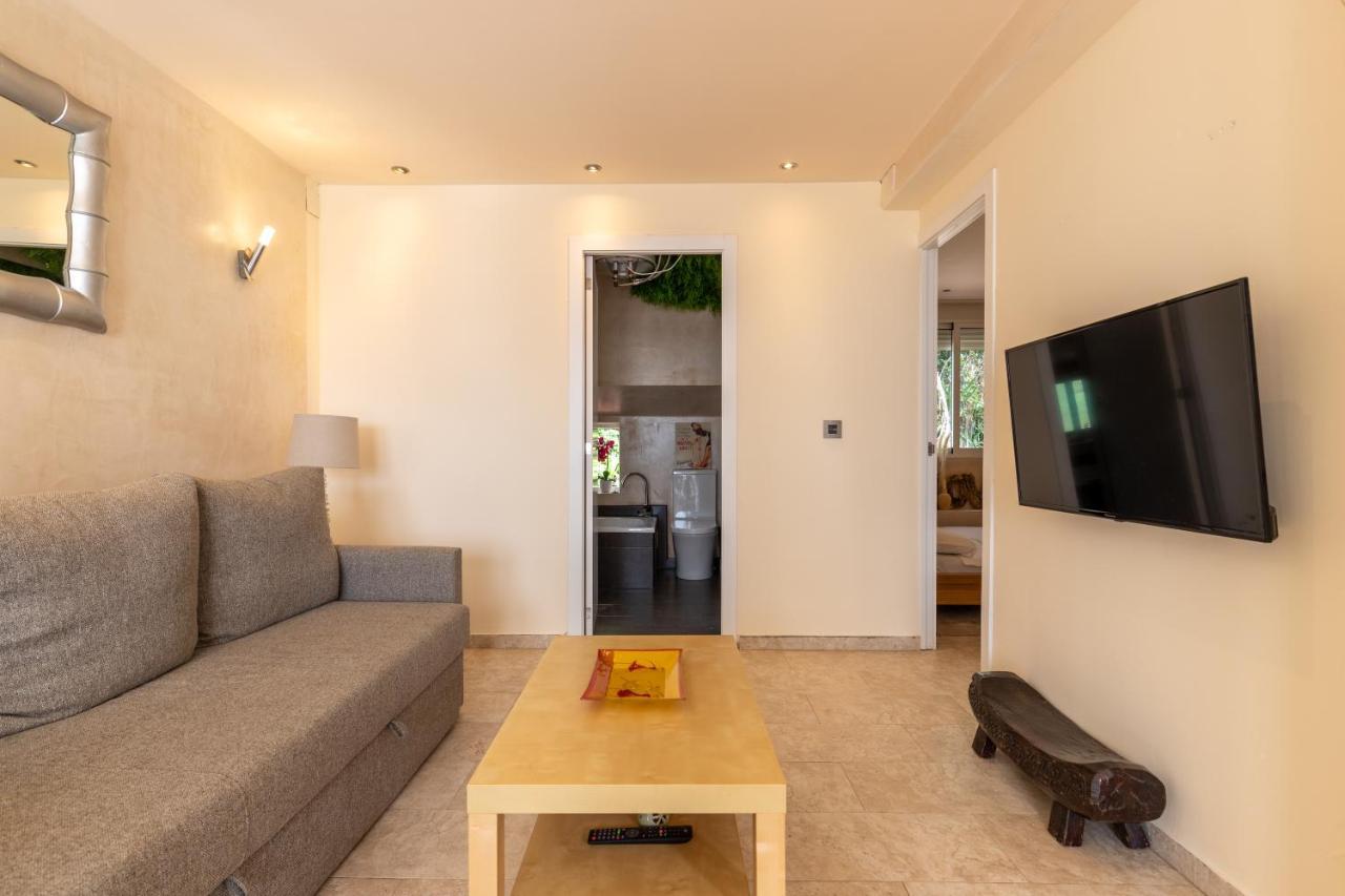 Seabreeze Carihuela Apartment Торремолинос Экстерьер фото