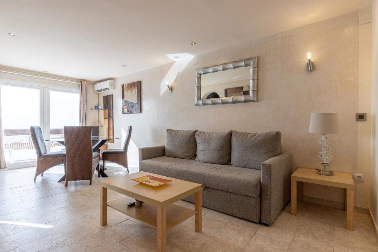 Seabreeze Carihuela Apartment Торремолинос Экстерьер фото